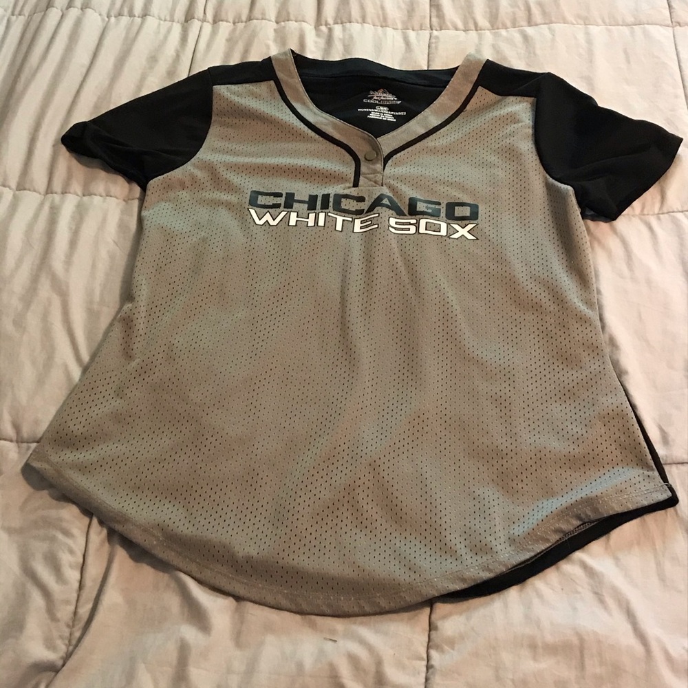 Chicago White Sox women’s jersey tee